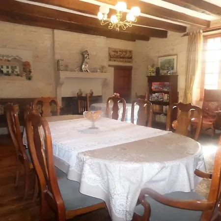 La Roseraie 3* Romagne (Vienne)