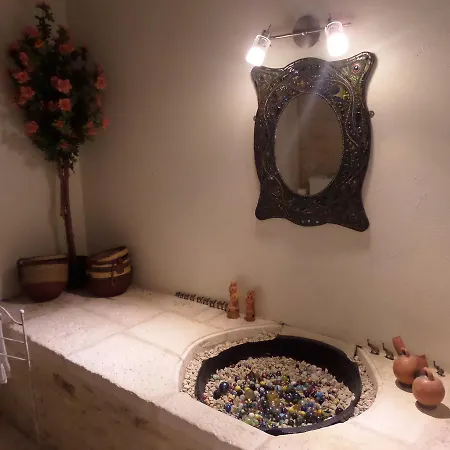 La Roseraie 3* Romagne