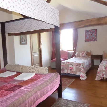 La Roseraie Bed & Breakfast Romagne (Vienne)