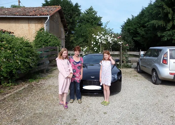 La Roseraie Romagne (Vienne)